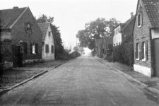 Manstedtener Straße in Geyen
