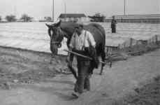 Stefan Becker in den f&uuml;nfziger Jahren in Manstedten