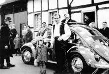 Karnevalszug Rosenmontag 1955 in Geyen